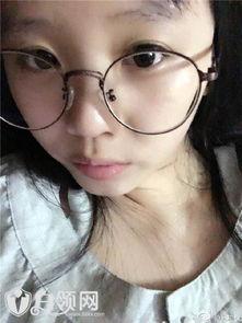 cc个人资料简介,才华横溢的青年才俊，多才多艺的人生篇章